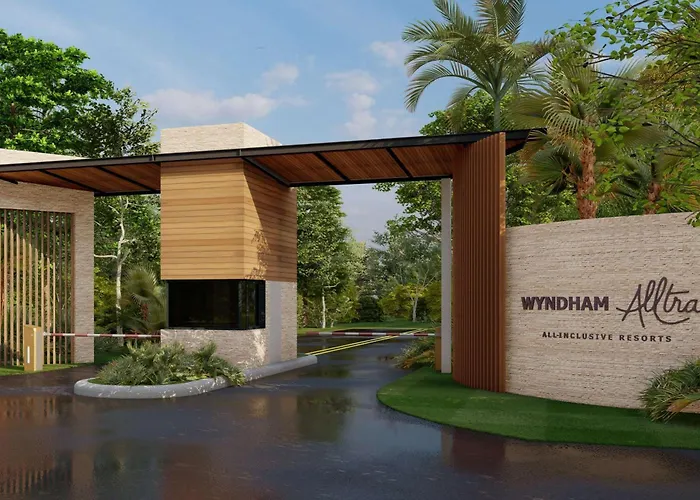 Wyndham Alltra Samana All Inclusive