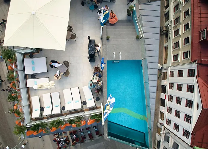 Family Hotel: Avalon Hotel