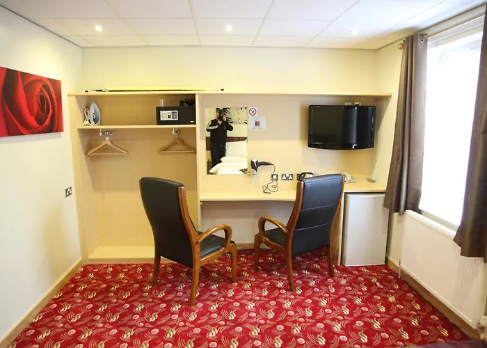 Cambridge Hotel