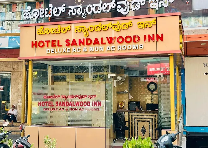 Hotel Sandalwood Inn - Rooms And Spa