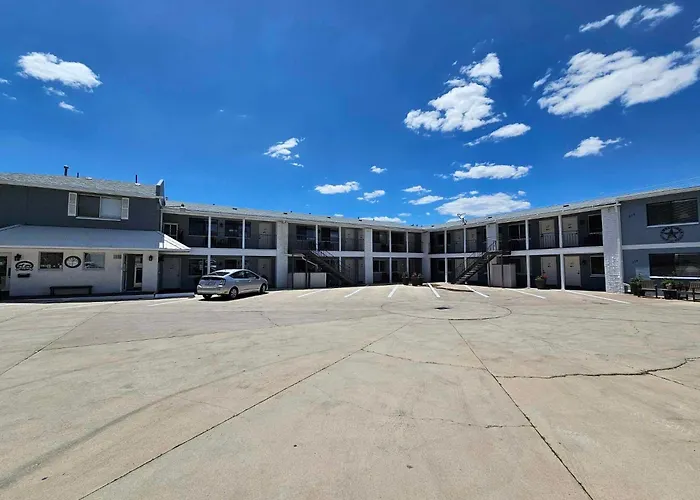 El Rancho Motel