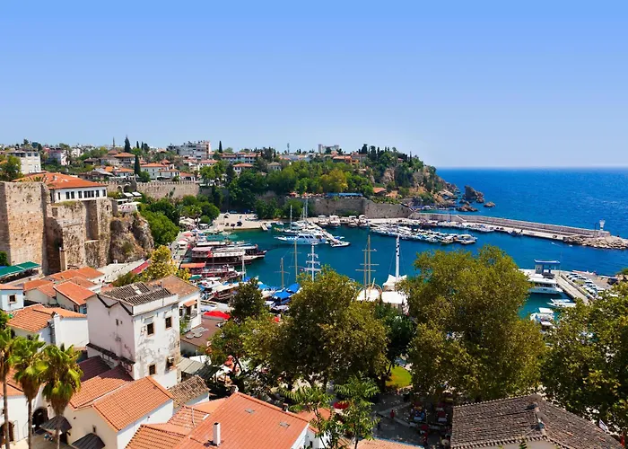 Goodman Hotel & Bistro