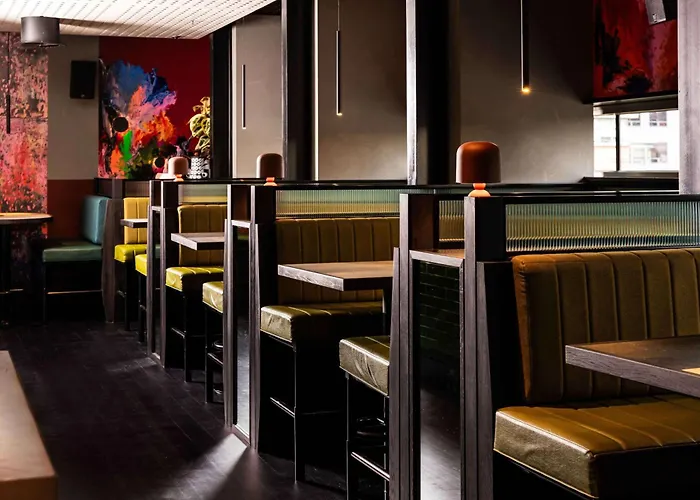 Luxury hotel only: Qt Melbourne