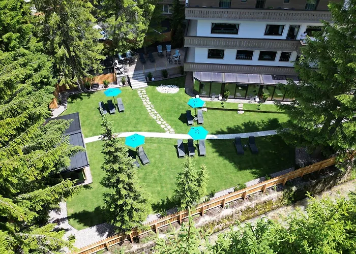 Hotel with view: The Laurin Small & Charming