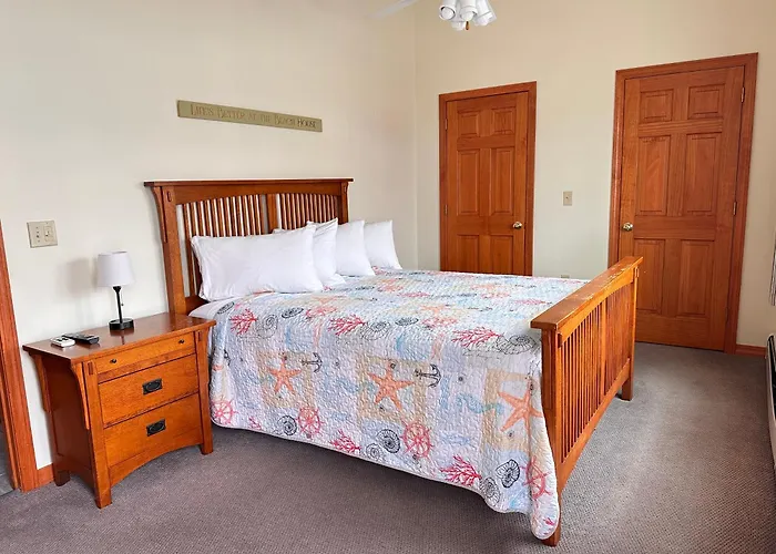 Pet Friendly hotel: Abellona Inn & Suites