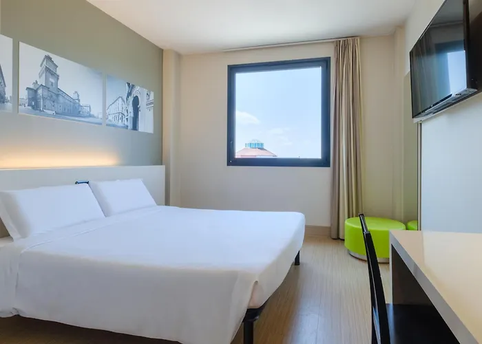 Hotel Con Piscina 