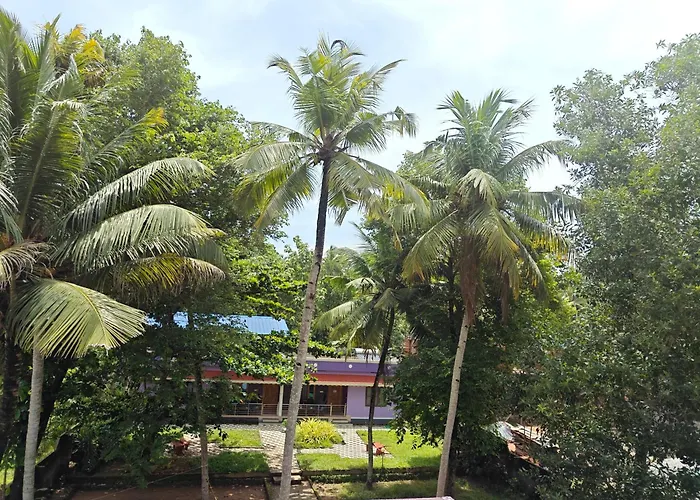 Luxury hotel only: Kaabha Resort