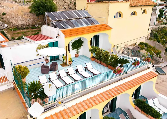 Resorts Guide Il Nido