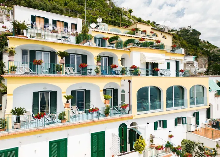 Resorts Guide Il Nido