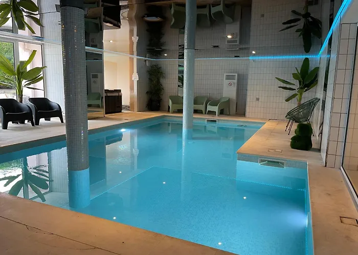 The Originals Boutique, Hôtel du Pont Roupt, Mende (Inter-Hotel)