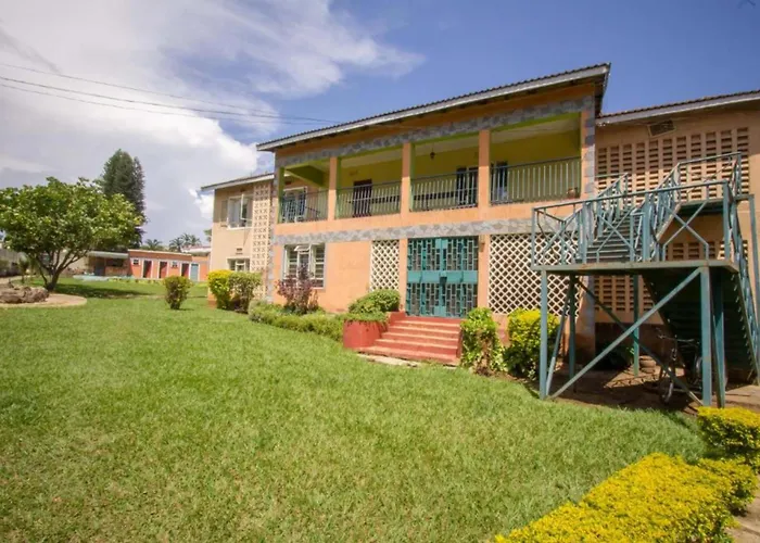 Parkview Safari Hotel & Apartments