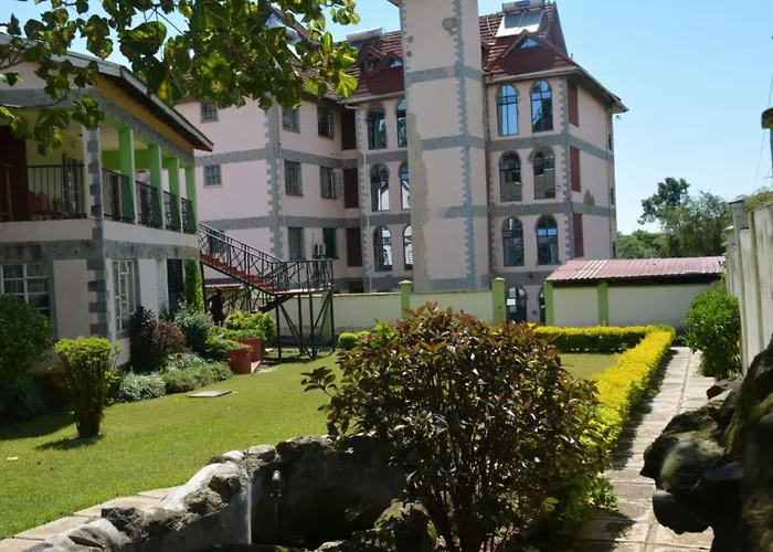 Parkview Safari Hotel & Apartments