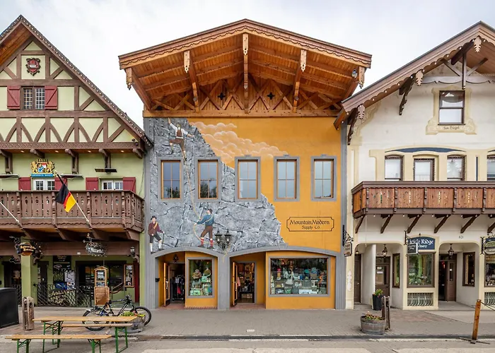 Bavarian Lodge Suites