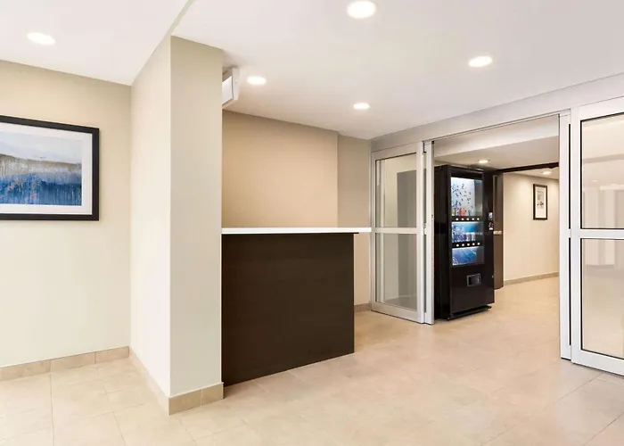 Wyndham Garden Niagara Falls Fallsview