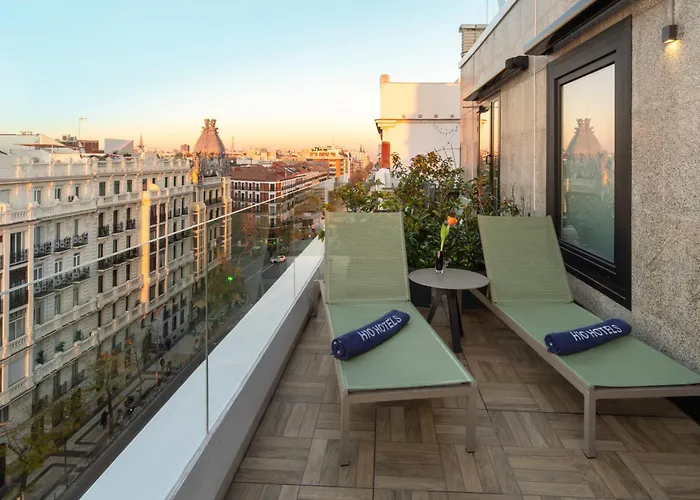 Hôtel avec piscine: H10 Puerta De Alcala 4 Sup