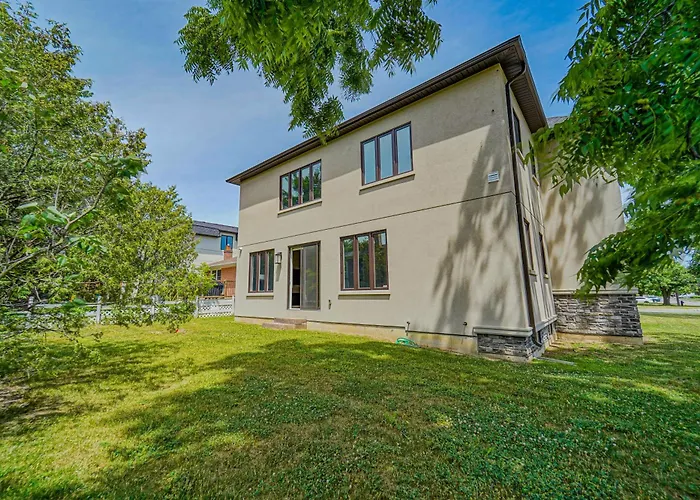 Chalet à louer Modernized Five Bedroom
