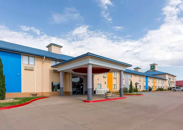 Quality Inn & Suites Wichita Falls I-44