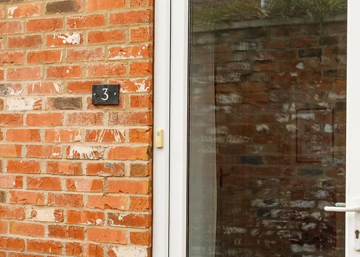 Villa: The Courtyard