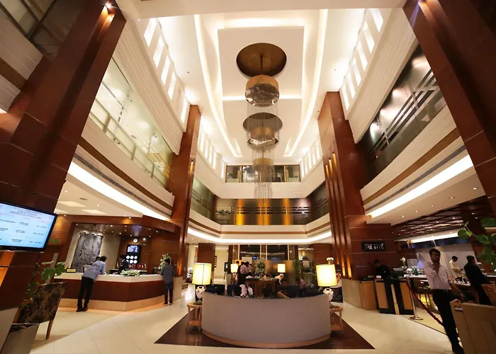 Luxury hotel only: Park Lane Hotel