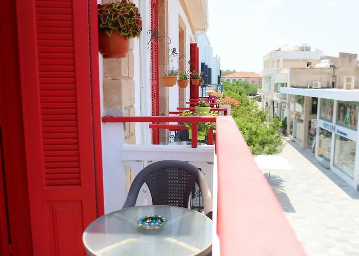 Kiniras Traditional & Restaurant