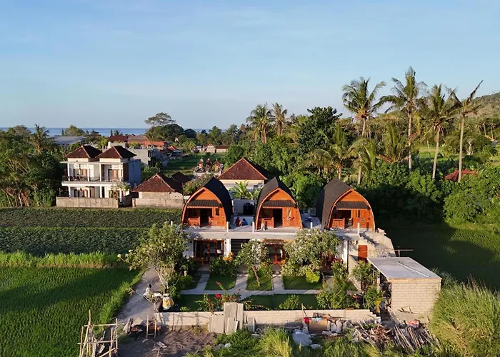 Agung Inn Amed
