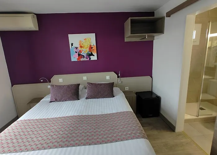 Logis Hotel Les Bleuets