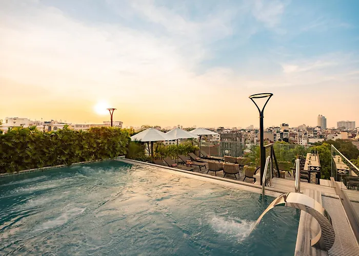 5 star hotel: Grand Hotel Du Lac Hanoi