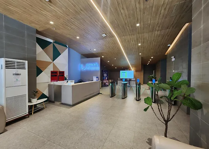 Ping pong hotels Uhome Lacson