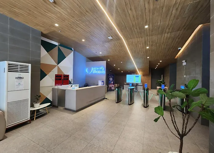 Ping pong hotels Uhome Lacson