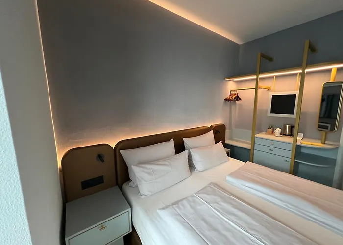 3 star hotel: Lint Hotel Koeln