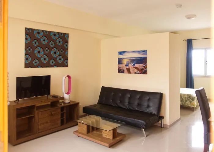  Praia Capital Residence