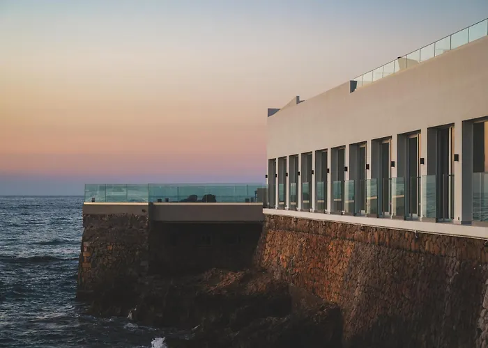 Elia Sea Suites