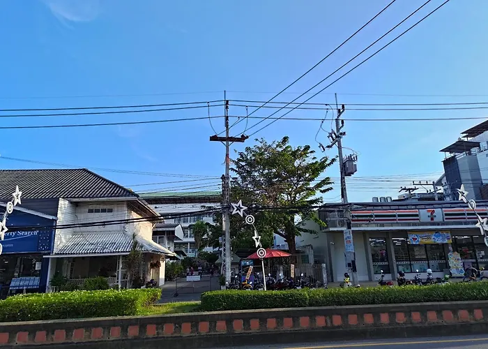 Puangpen Villa Hotel