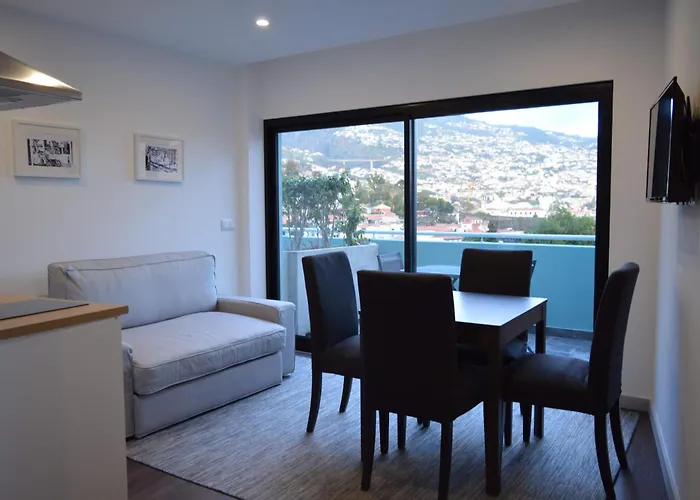  Cba Suites Madeira