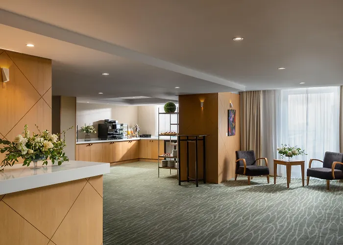 Luxury hotel only: Intercontinental Athenee Palace Bucharest By Ihg