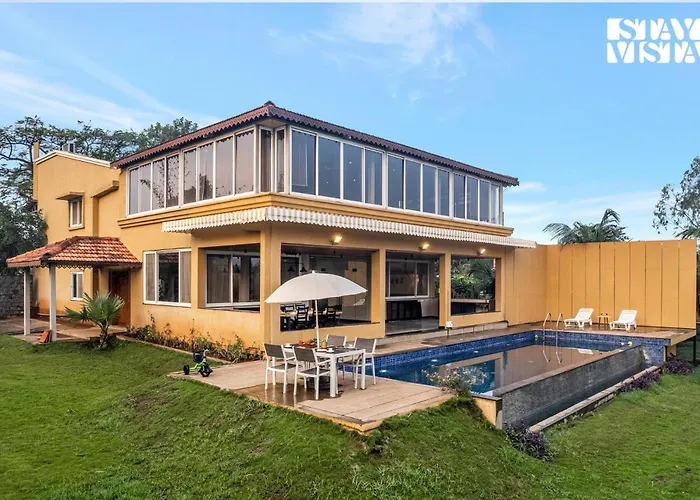 Pet Friendly hotel: Stayvista At Countryside Meadows With Pool, Ac