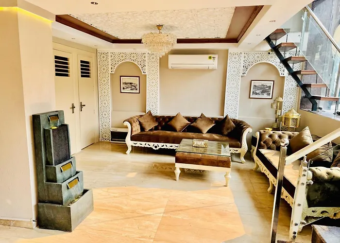 Aiwan-E-Shahi