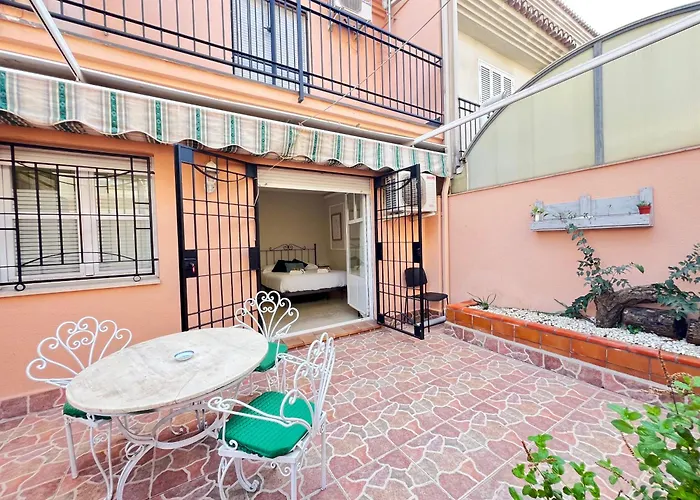 Perros hoteles Pushe Village Granada Beiro Bussines & Culture