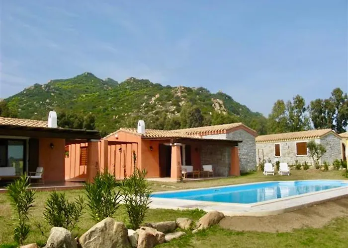 Isa-Villas With Shared Pool In Costa Rei Just 500 Meters From The Sea