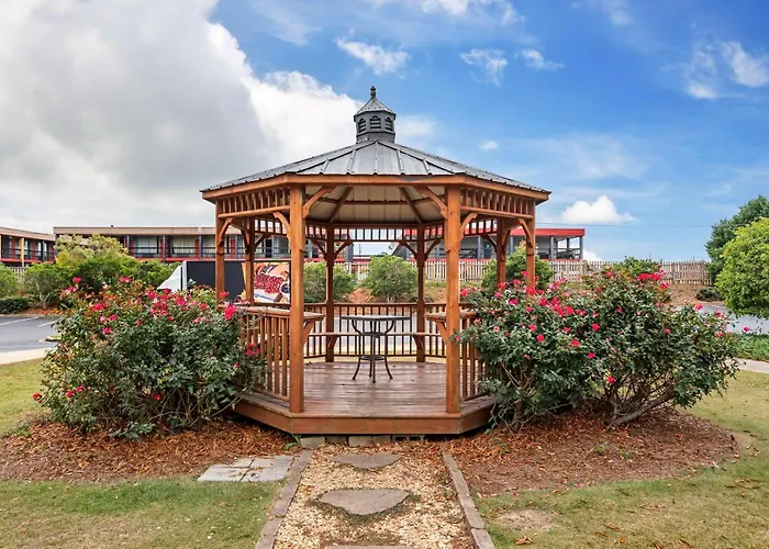 Comfort Inn Opelika - Auburn