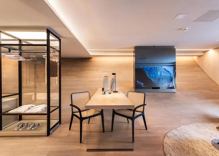 5 star hotel: Hotel Unique