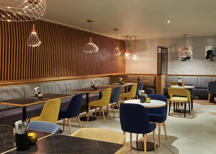 Courtyard By Marriott Oxford City Centre