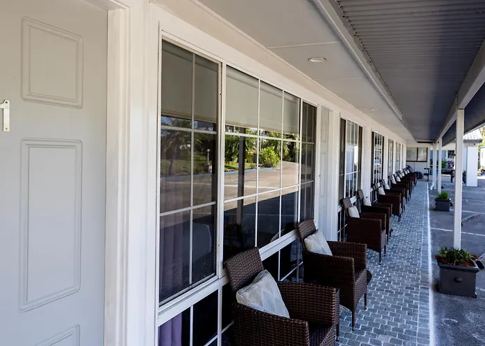 3 star hotels Breeze Inn 13 Princes Highway, Ulladulla (Adults Only)