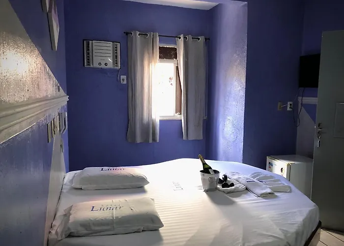 Hotel Lunar