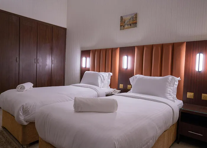 3 star hotels Vista City