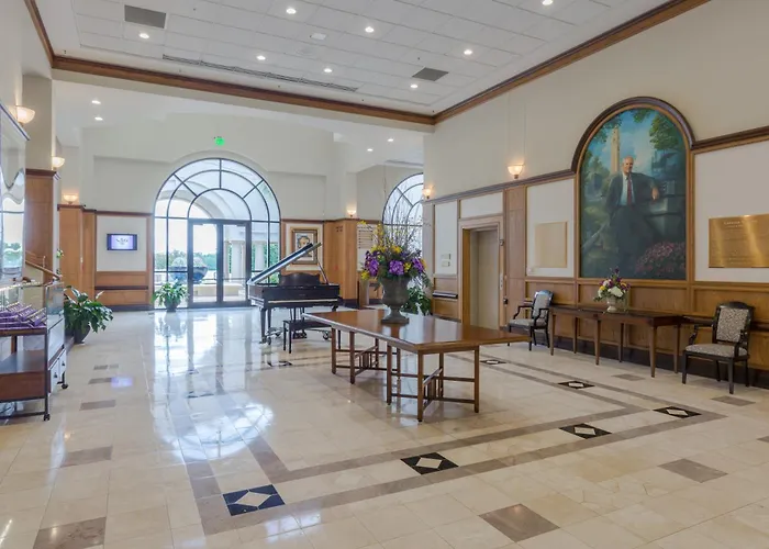 Cook And Conference Center At Lsu