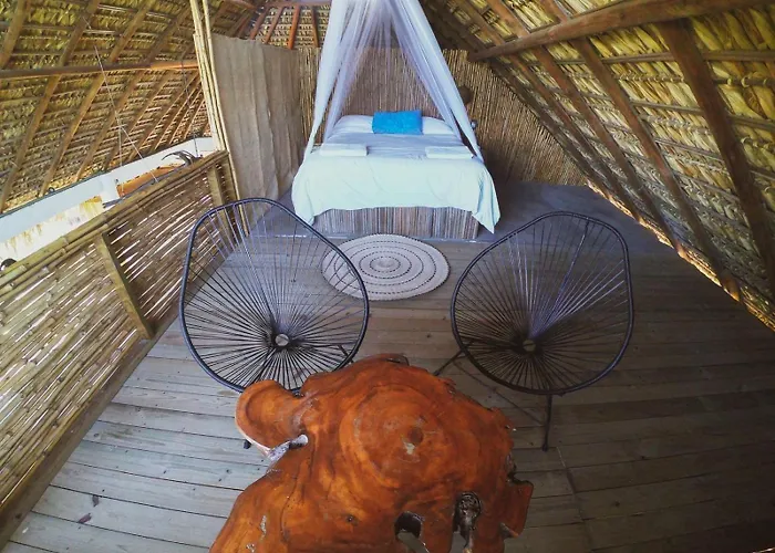 Guest house: Bikini Beach House