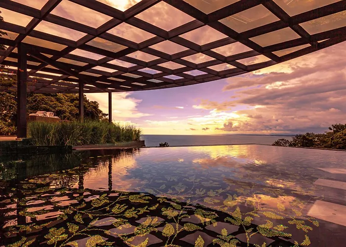 Hotel Jacuzzi: Makanda By The Sea Hotel Adults Only