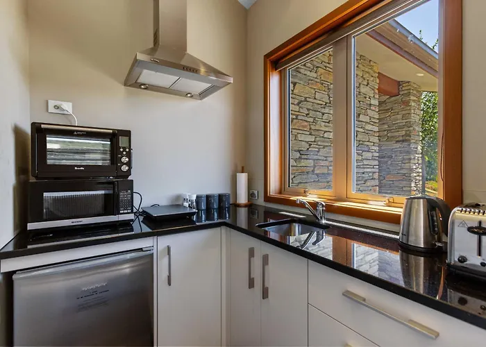 3 star hotel: Studio Nestled In Ridgecrest