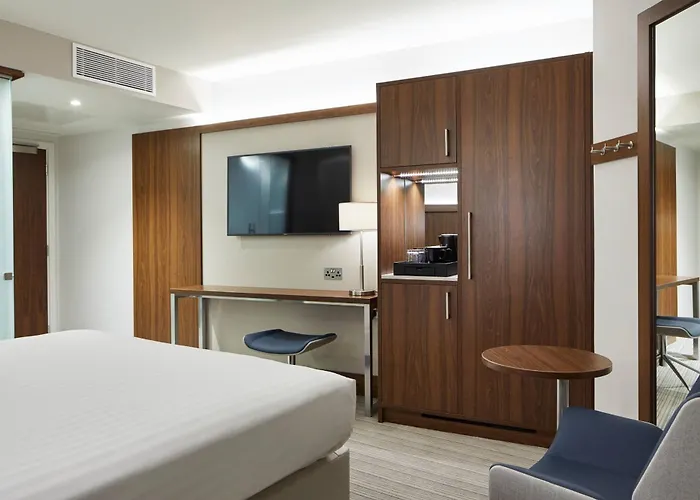 Courtyard By Marriott Oxford City Centre